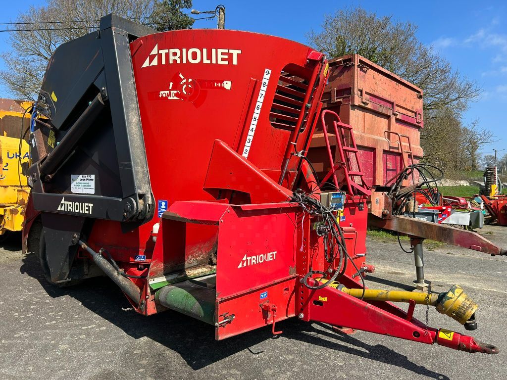E-FARM: TRIOLIET tm 10 - Futtermischwagen - id GJNKUMA - 6.000 € - Baujahr: 2008 - Frankreich