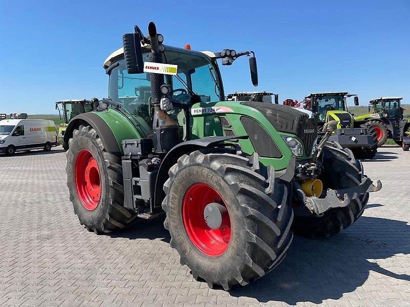 E-FARM: Fendt 724 Vario - Τρακτέρ - id VRH1VVI - 91.000 € - Χρονία: 2011 - Μετρητής ωρών: 7.578,Γερμανία