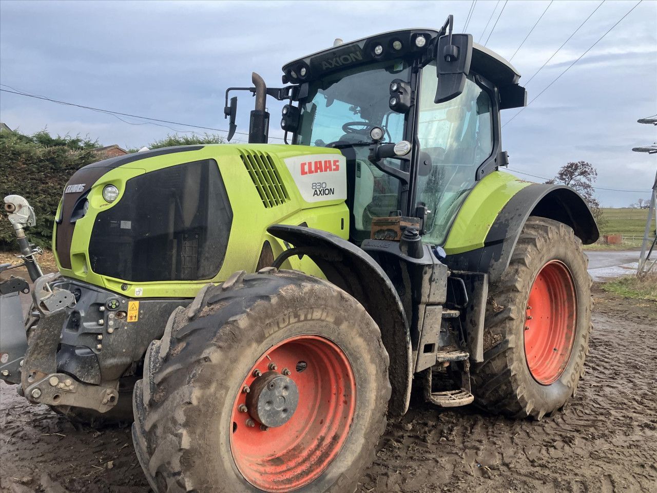 E-FARM: Claas Axion 830 - Traktor - id SEQZ3C5 - 81.562 € - Baujahr: 2020 - Abgelesene Motorstunden: 4.900,Motorleistung (PS): 240,Vereinigtes Königreich