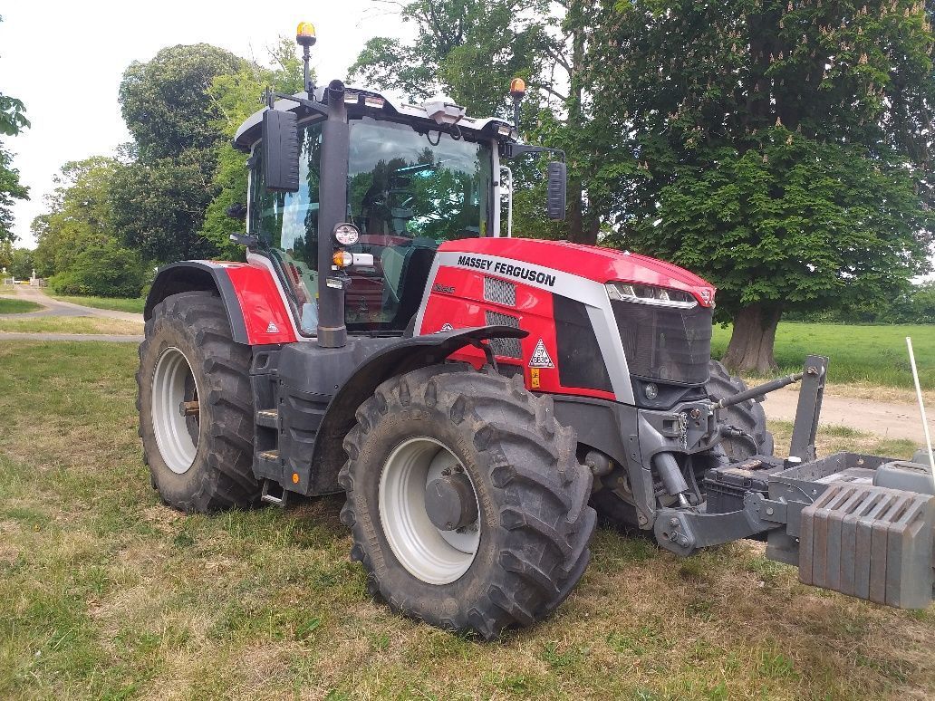 E-FARM: Massey Ferguson 8S.265 - Tracteur - id WYEESRC - 100 858 € - Année: 2021 - Lecture du nombre d'heure: 1 237,Royaume-Uni