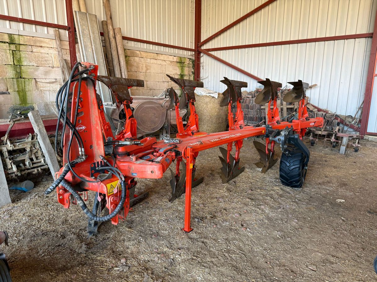 E-FARM: Kuhn vari-master 122.5 - Pflug - id TNHDWNQ - 15.000 € - Baujahr: 2011 - Frankreich