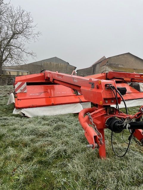 E-FARM: Kuhn FC 303 GC - Faucheuse - id 8VPUIE3 - 5 000 € - Année: 2012 - France