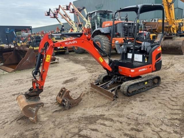 Kubota kx 016-4 Mini excavadora  13.500 €