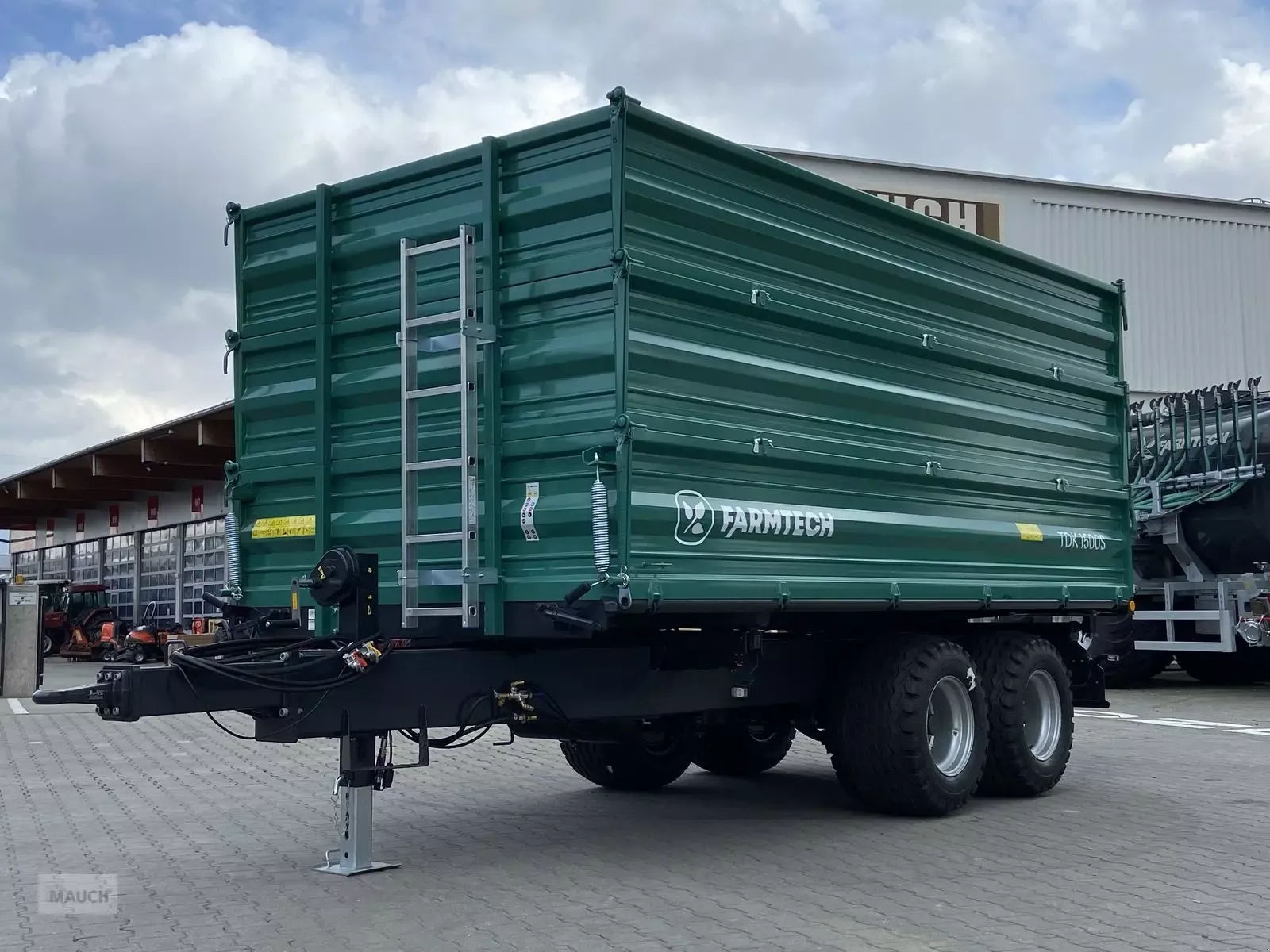 E-FARM: Farmtech tdk 1500 s - Basculantă - id HD5UPJE - 20.750 EUR - Anul: 2025 - Austria