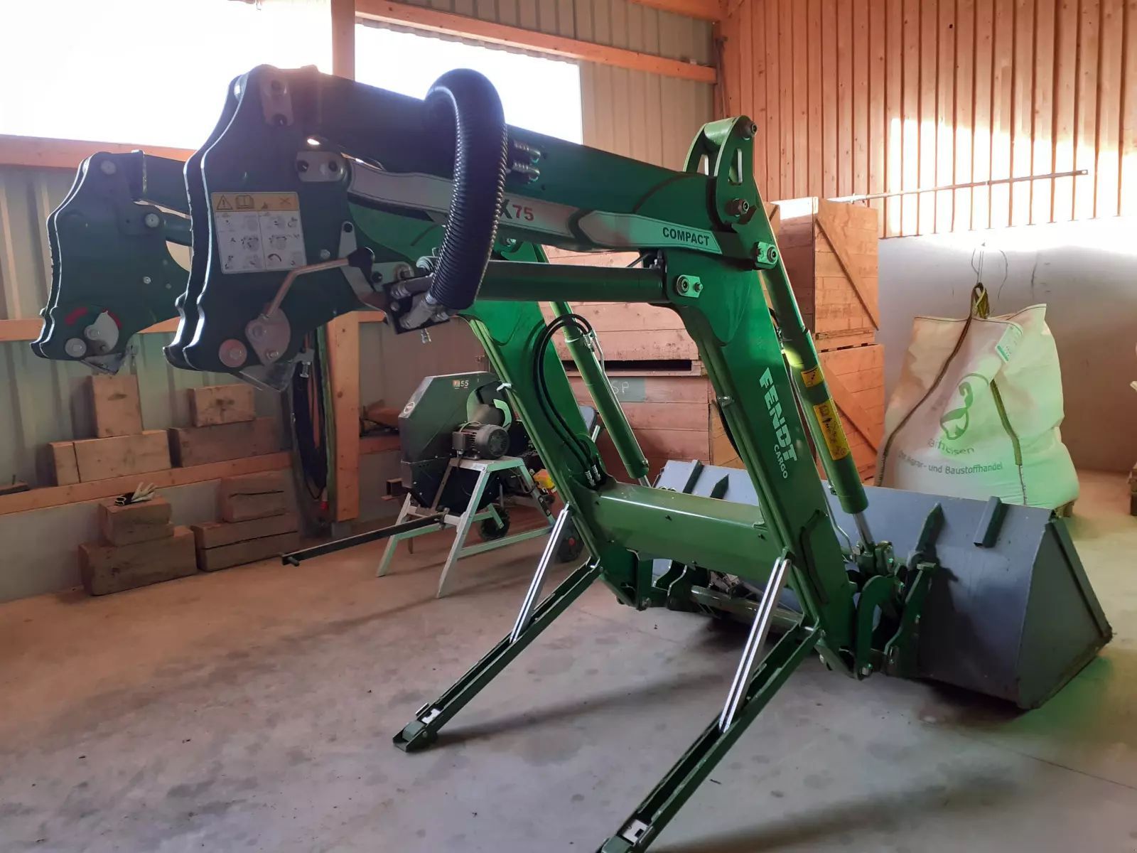 Fendt cargo 3x 75 Част 14 037 €
