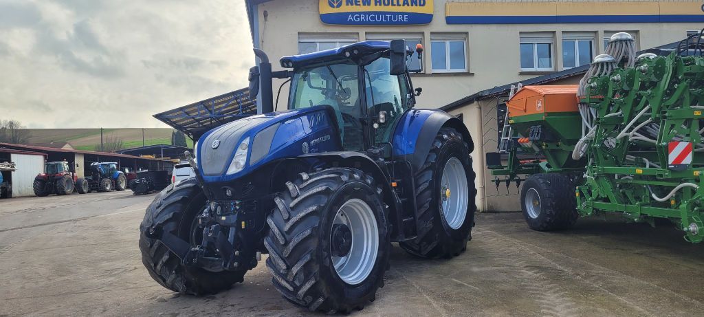E-FARM: New Holland T7.290 HD - Τρακτέρ - id LBT5UC5 - 140.000 € - Χρονία: 2020 - Μετρητής ωρών: 3.855,Ισχύς κινητήρα: 290,Γαλλία