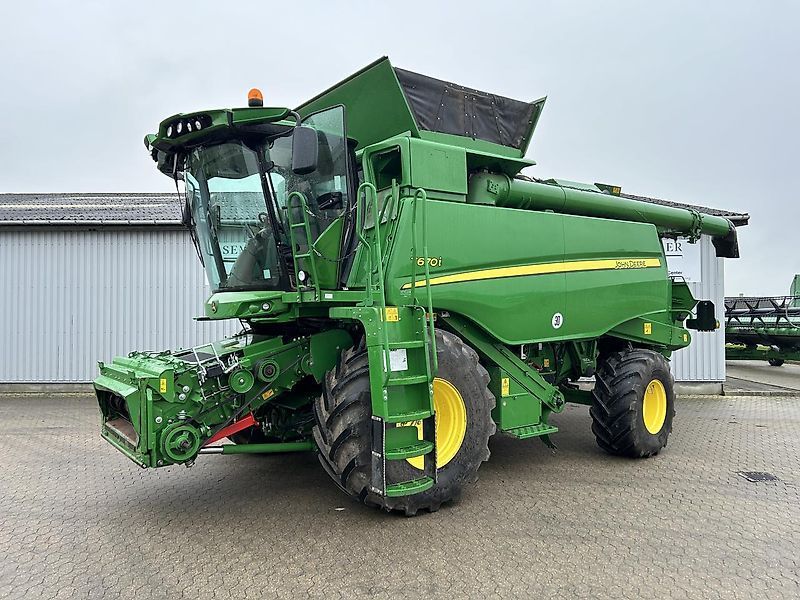 E-FARM: John Deere T670 - Cosechadora - id MBGB5KN - 241.133 € - Año: 2020 - Horas: 1001,Potencia del motor: 431,Dinamarca