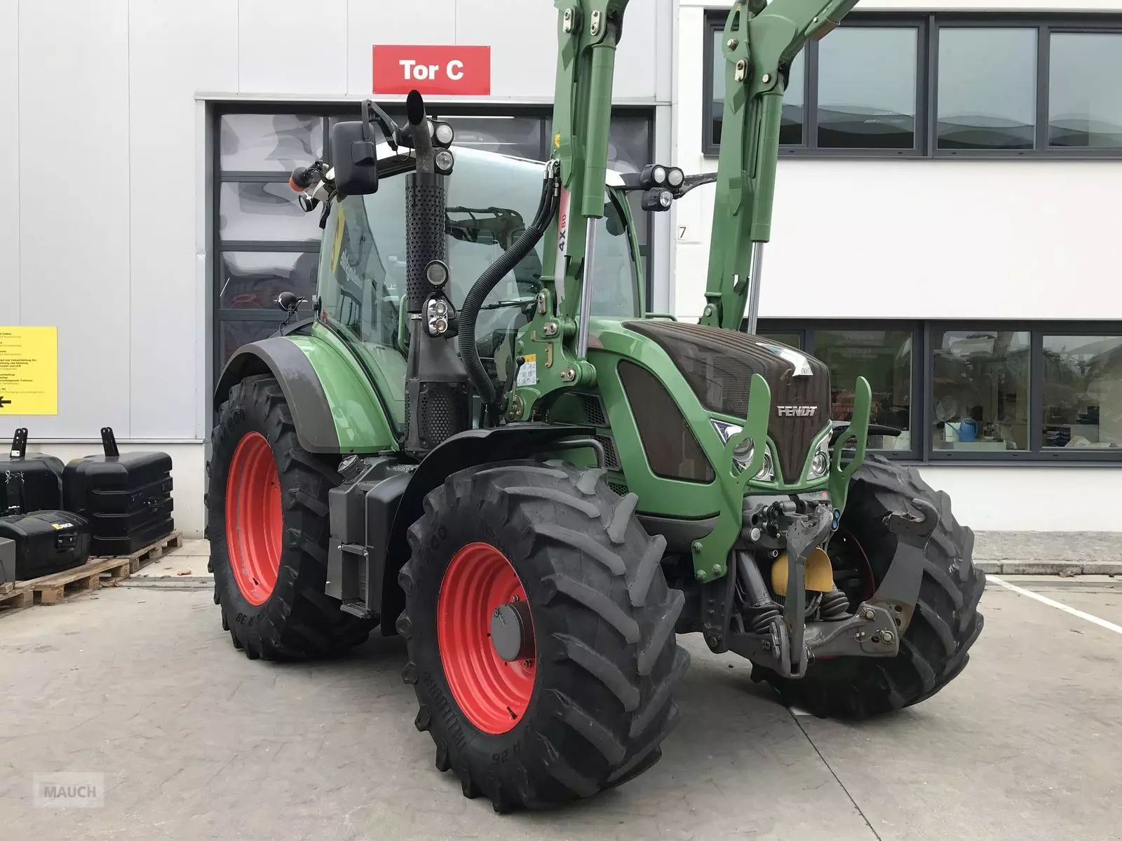E-FARM: Fendt 516 Vario Profi - Tractor - id KQ7LLCZ - €99,115 - Engine hours: 5 - 070,Engine power (HP): 169,Austria