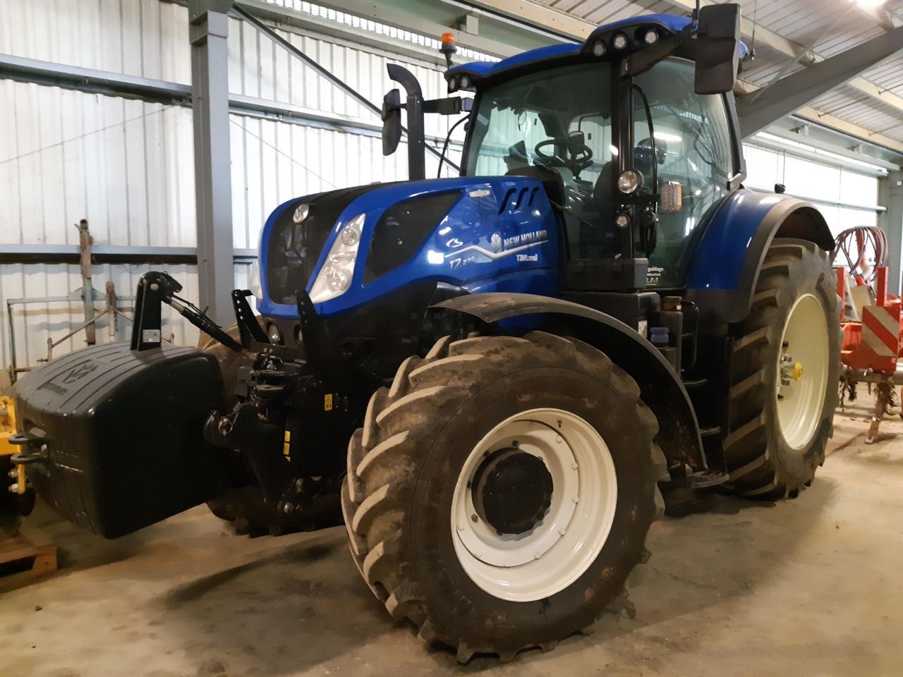 E-FARM: New Holland T7.270 - Traktor - id V5IUSND - 170.000 € - Baujahr: 2024 - Abgelesene Motorstunden: 620,Motorleistung (PS): 230,Frankreich