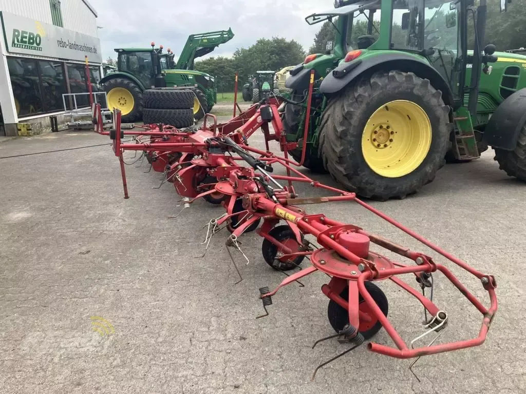 E-FARM: Lely Lotus 900 - Kreiselheuer - id 9BR8WLF - 9.500 € - Baujahr: 2013 - Deutschland