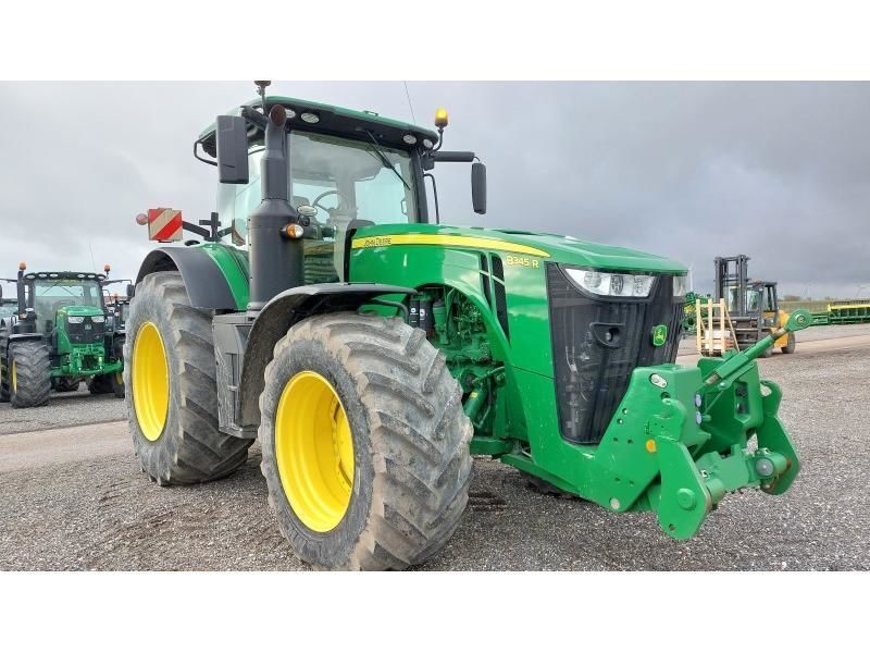 E-FARM: John Deere 8345 R - Traktor - id YWCXGAC - 180.000 € - Baujahr: 2020 - Abgelesene Motorstunden: 3.000,Motorleistung (PS): 389,Frankreich