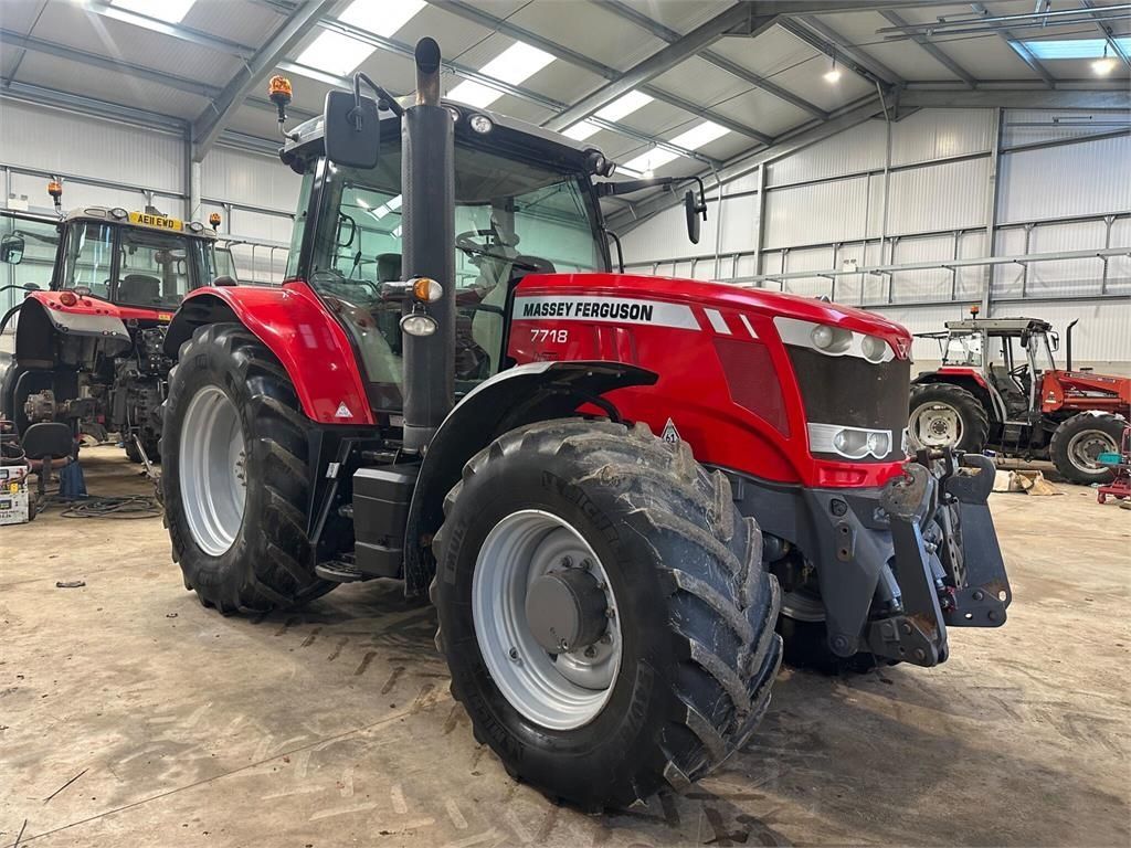 Massey Ferguson 7718 Трактор 57 480 €