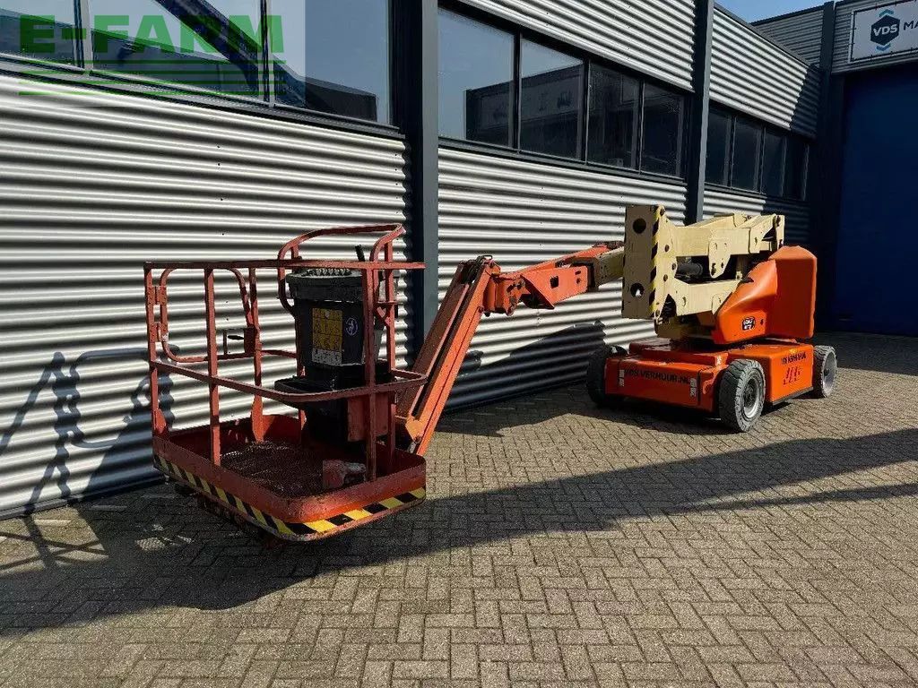 JLG e400ajpn hoogwerker knikarmhoogwerker Savaeigis keltuvas 15 950 €