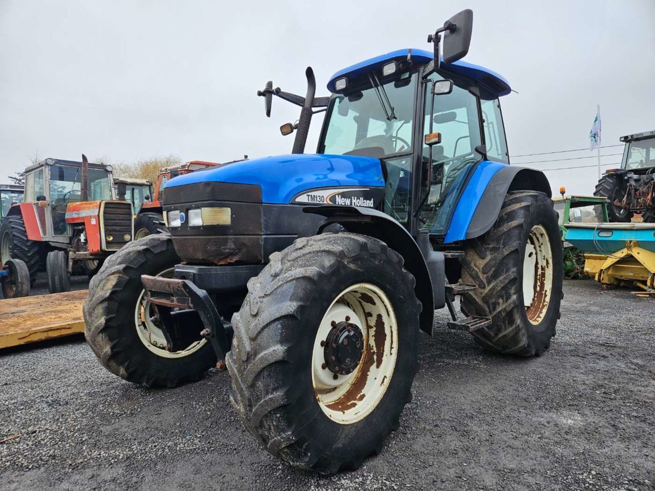 New Holland TM 130 Tracteur
