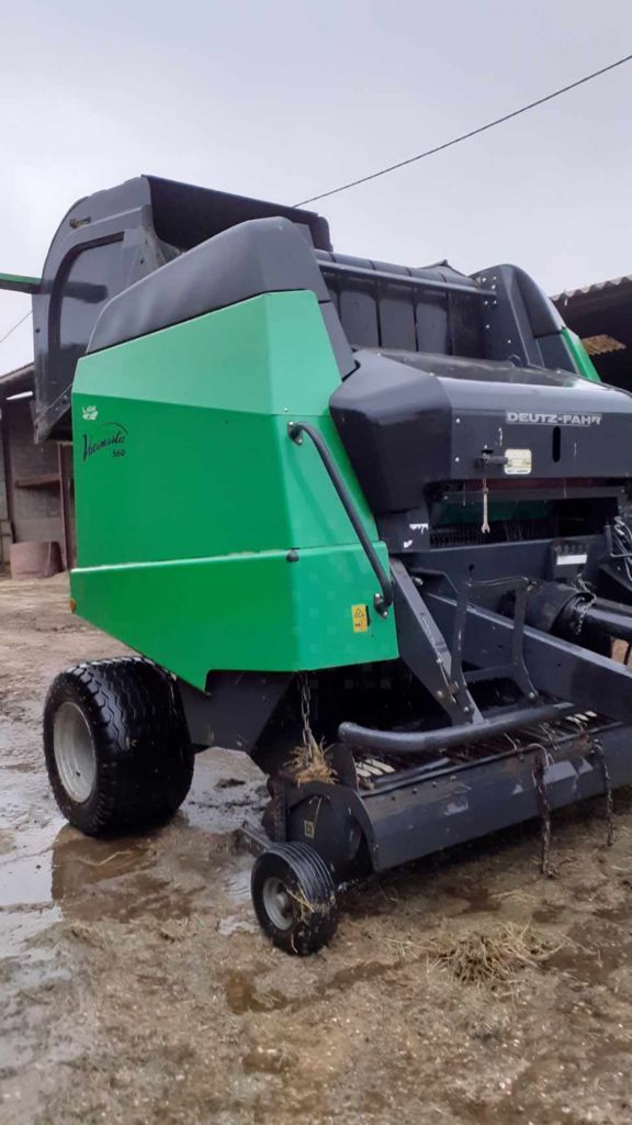 E-FARM: Deutz-Fahr VariMaster 560 - Baler - id JNIS1T5 - €13,000 - Year of construction: 2007 - Total number of bales produced: 22,000,France
