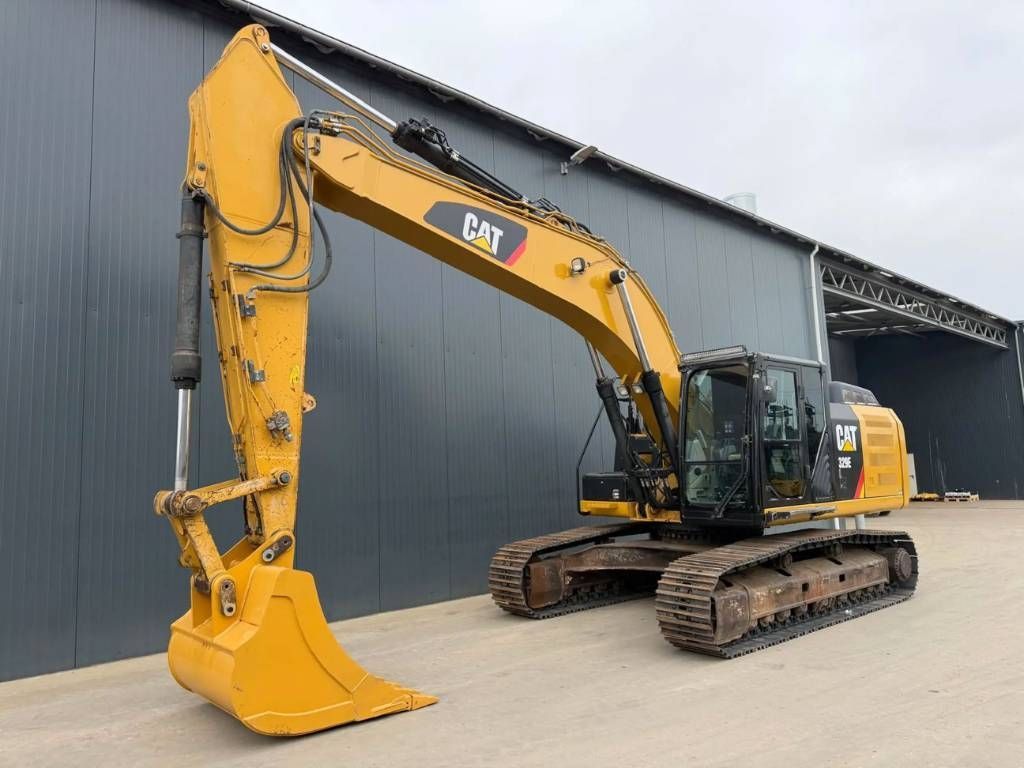 Caterpillar 329e l - new chains and tracks Excavadora de orugas 69.900 €