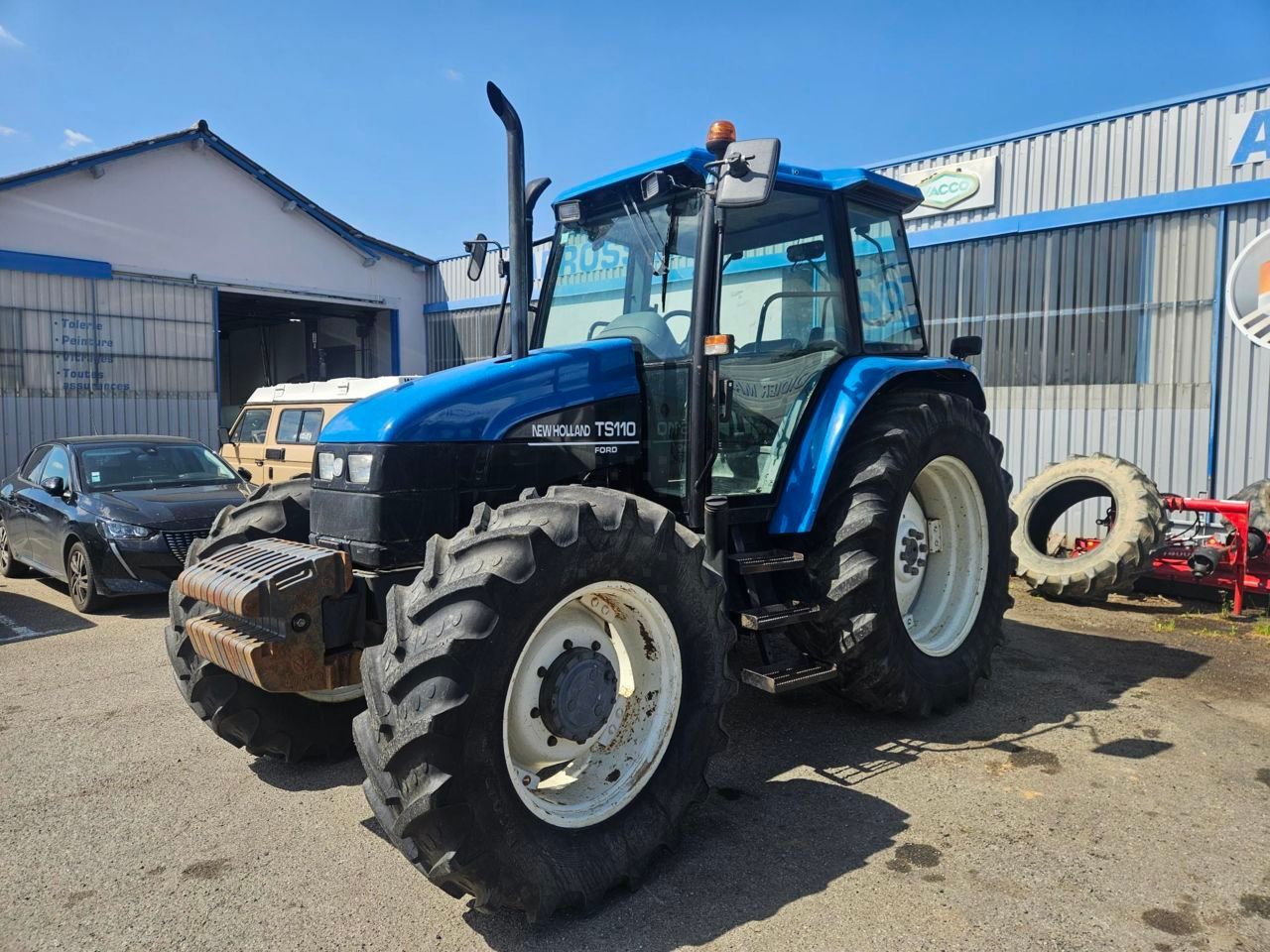 New Holland TS 110 Traktor 21 000 €