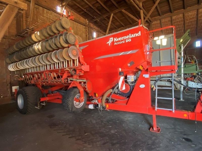 Kverneland dg 10000 Drill €24,500