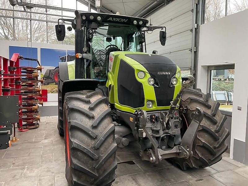 E-FARM: Claas Axion 870 CMATIC - Traktor - id ZG16ZKZ - 79.900 € - Produktionsår: 2016 - Motortimer: 5.045,Tyskland