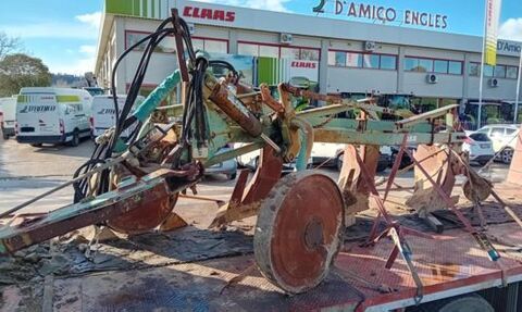 E-FARM: Nardi 2 1/2 bt/hi 3 - Aratro - id F9QQI8F - Anno di costruzione: 2000 - Italia