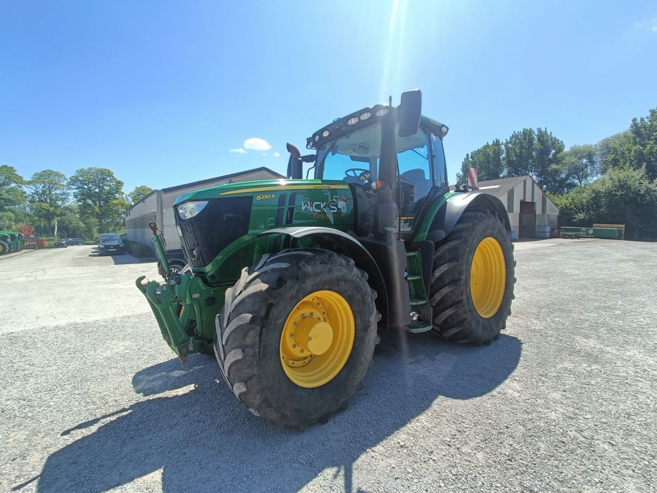 John Deere 6230 R Traktor 88 046 €