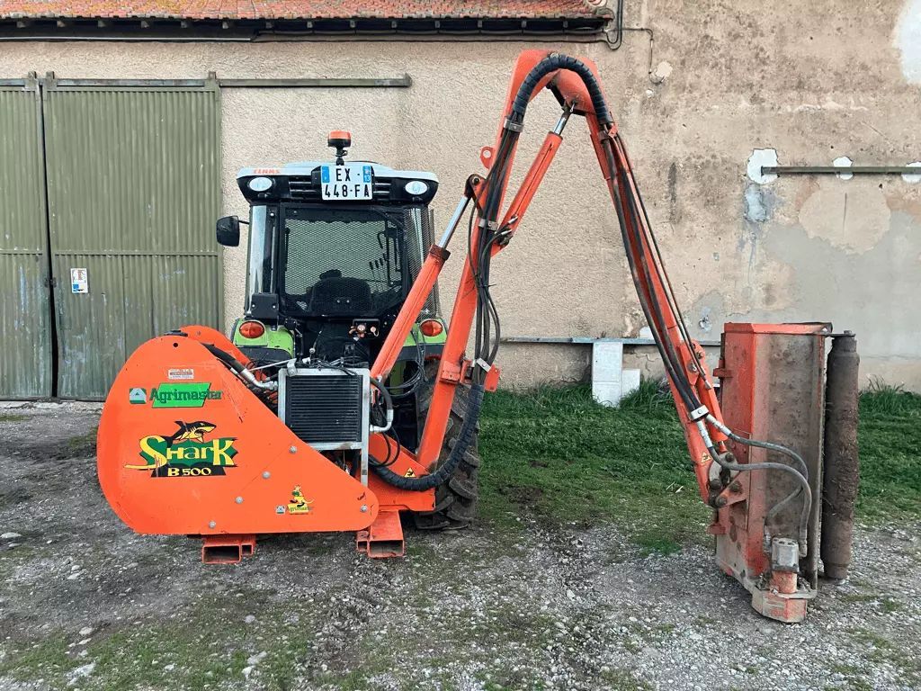 E-FARM: Agrimaster debroussailleuse-elagueuse - Épareuse - id IKKI1CG - 6 000 € - Année: 2007 - France