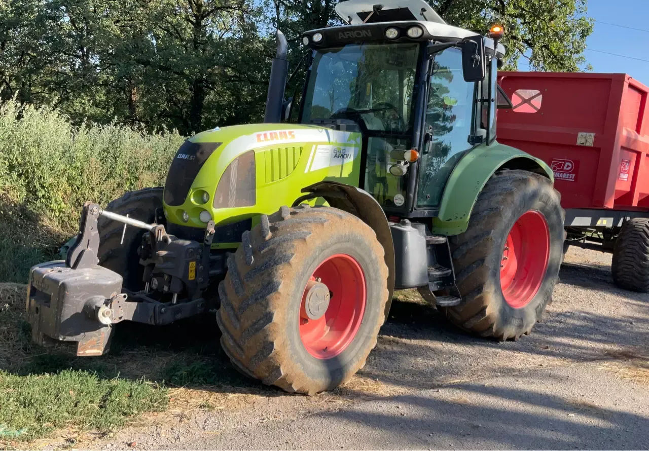 E-FARM: Claas Arion 640 CEBIS - Tracteur - id 2M7MB66 - 39 500 € - Année: 2011 - Puissance du moteur (chevaux): 185,France