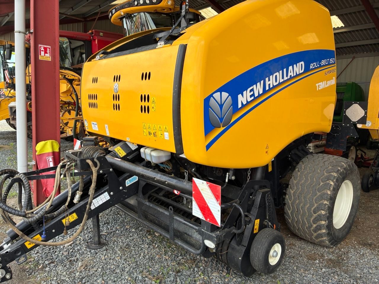 New Holland Roll Belt 150 Super Feed Baler €25,000