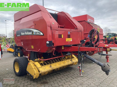 E-FARM: New Holland BR750 Rotor Cutter - Baler - id QQ3DSQ5 - €8,990 - Year of construction: 2004 - Total number of bales produced: 25,000