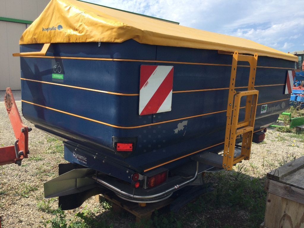 E-FARM: Bogballe m3 wd coupure de tronçon/ modulation - Rozmetadlo hnojiv - id JT51DRT - 14 500 € - Rok výroby: 2017 - Francie