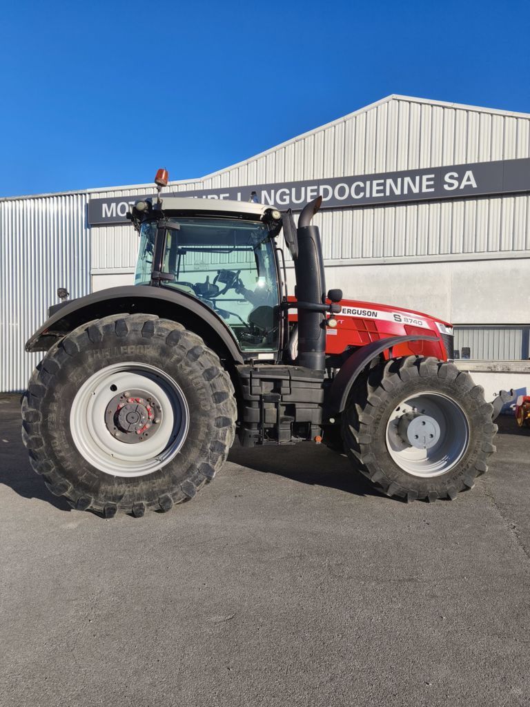 Massey Ferguson 8740 S Traktorius 145 000 €