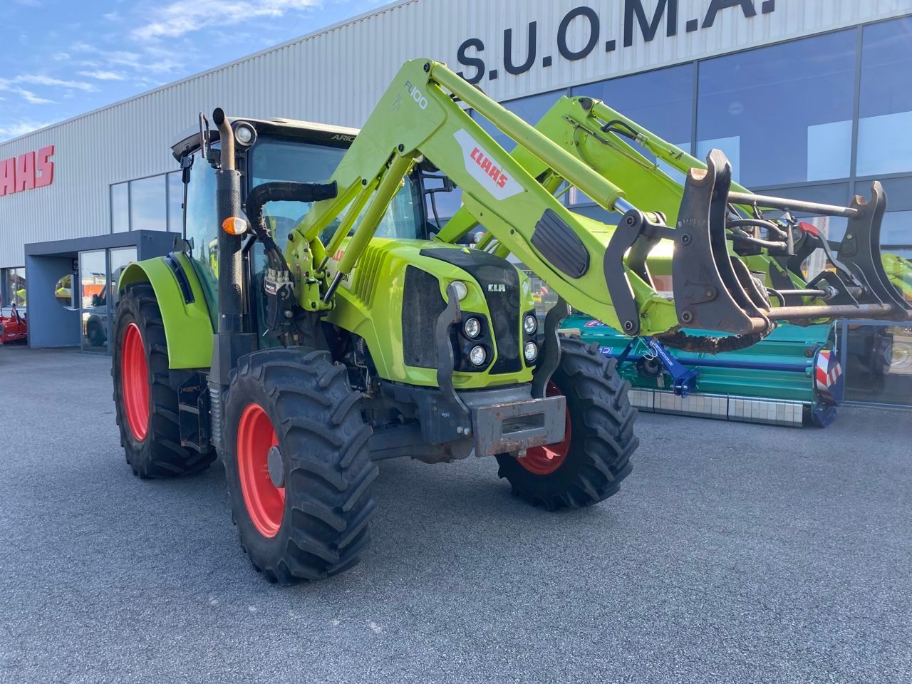 E-FARM: Claas Arion 420 - Traktor - id VFDMQ6U - 47 000 € - Rok produkcji: 2019 - Motogodziny: 4765,Moc silnika: 100,Francja