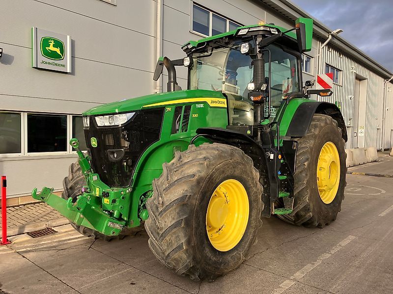 John Deere 7R 330 Traktor 216.035 €