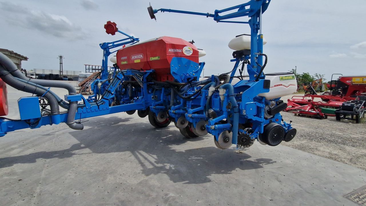 E-FARM: Monosem 2tr monogerme - Precision drill - id TJBVH8E - €55,000 - Year of construction: 2019 - Italy