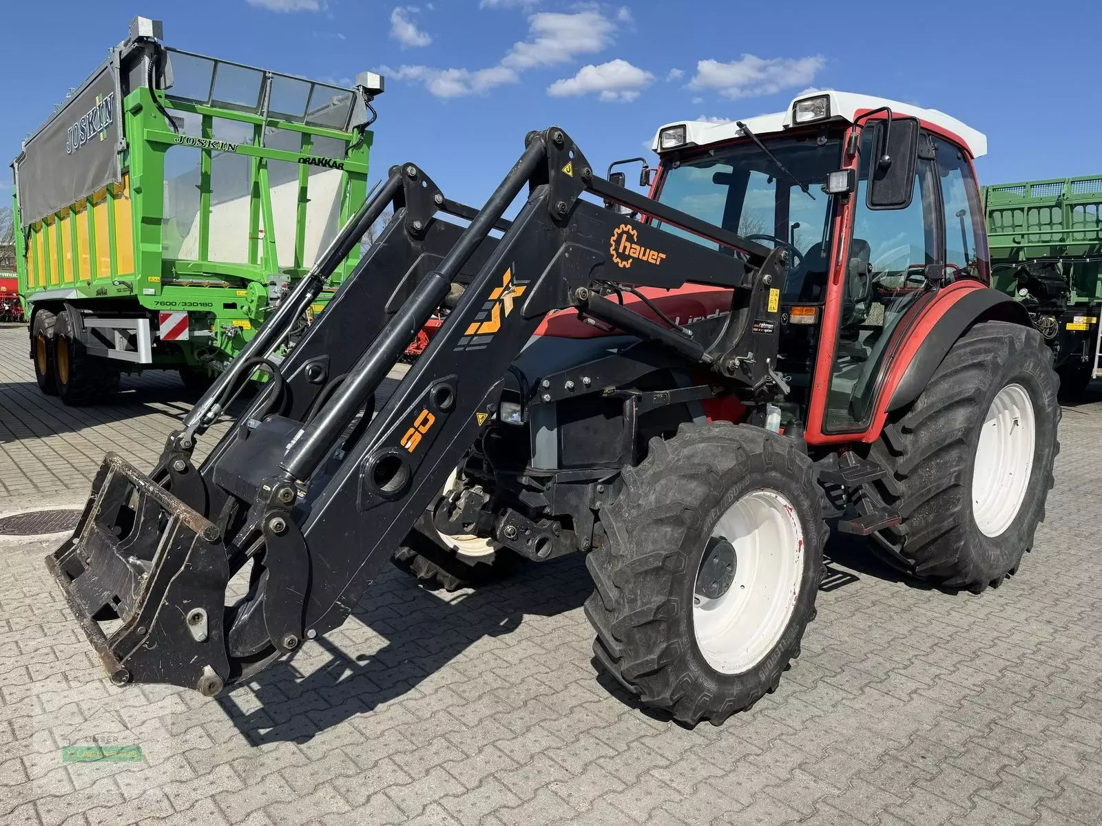 E-FARM: Lindner Geotrac 83 A - Trattore - id LPLJCQ6 - 39.735 € - Anno di costruzione: 2004 - Ore: 4.600,Potenza del motore: 82,Austria