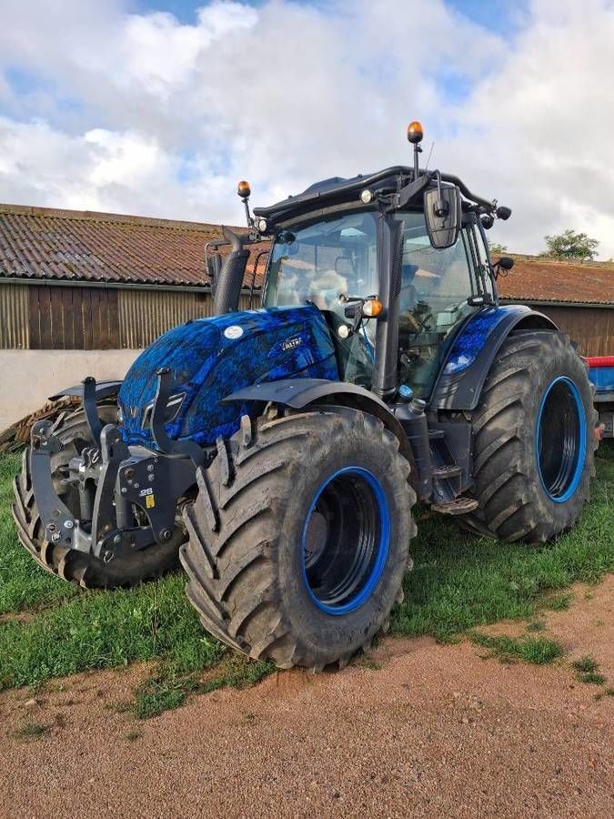 Valtra N 174 Tractor €85,000