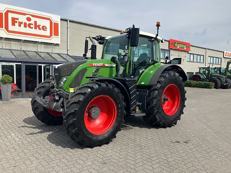 E-FARM: Fendt 724 Vario ProfiPlus - Tracteur - id JLBSMGG - 159 500 € - Année: 2022 - Lecture du nombre d'heure: 3 610,Puissance du moteur (chevaux): 237,Allemagne