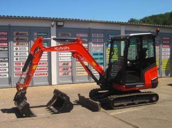 Kubota kx030-4 Mini excavator €23,800