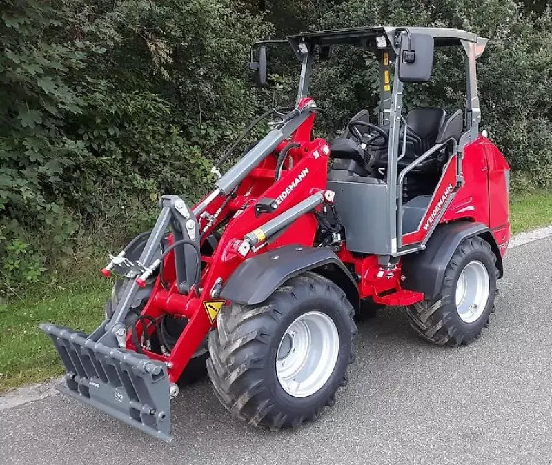 E-FARM: Weidemann 1390 - šarnyrinis krautuvas - id XUBFVLP - 44 000 € - Gamybos metai: 2024 - Variklio galia (AG): 45,Vokietija