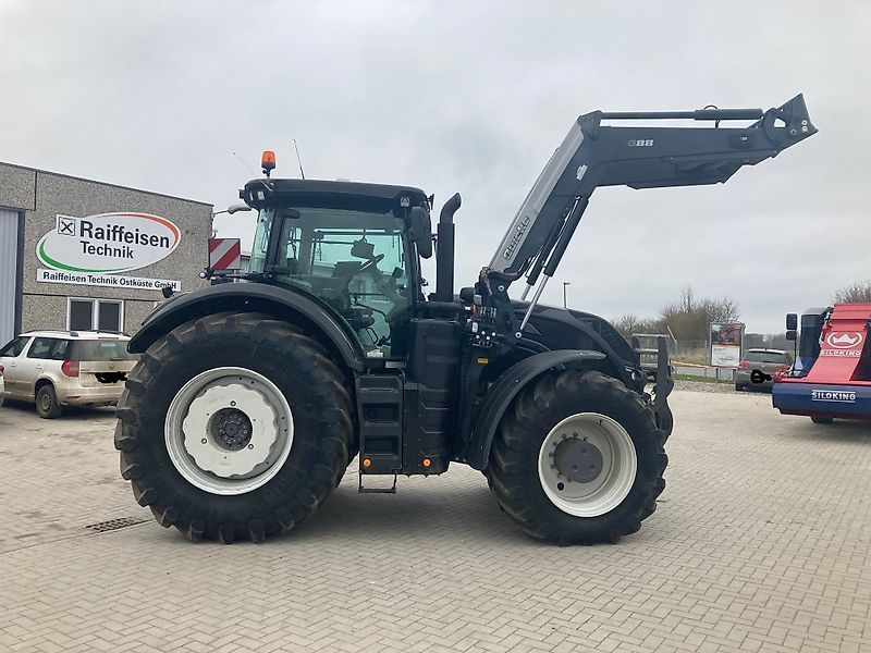 Valtra S 374 SmartTouch Tractor €116,000
