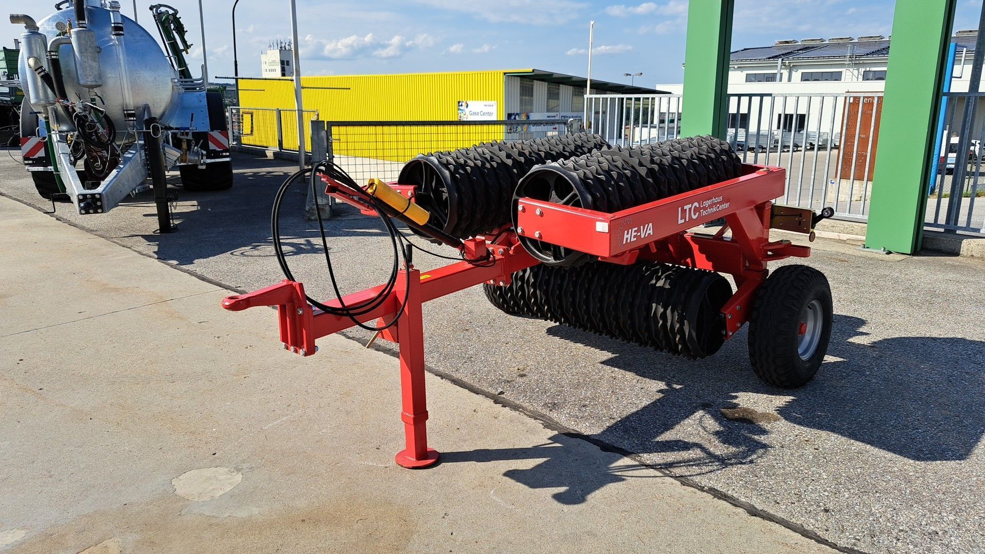 E-FARM: HE-VA Vip-Roller 450 - Prasy i wały - id NPN4XPQ - 7516 € - Rok produkcji: 2022 - Austria
