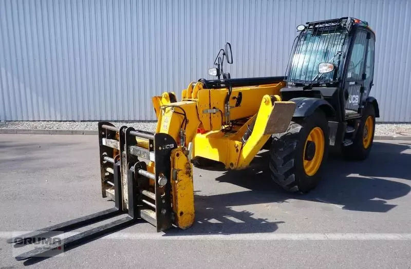 E-FARM: JCB 540-140 hi-viz - Chargeur télescopique  - id MLBAKYI - 59 900 € - Année: 2017 - Allemagne