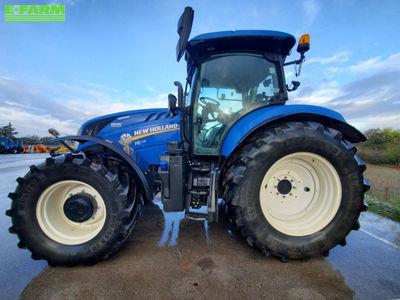 E-FARM: New Holland T6.175 - Tractor - id CWHZWQR - €81,000 - Year of construction: 2019 - Engine hours: 2,905,Engine power (HP): 155,France