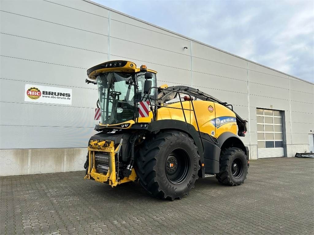 New Holland FR 650 Self propelled forage harvester