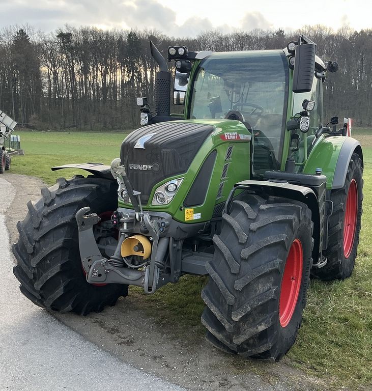 Fendt 718 Vario Profi Plus Traktor 149 000 €