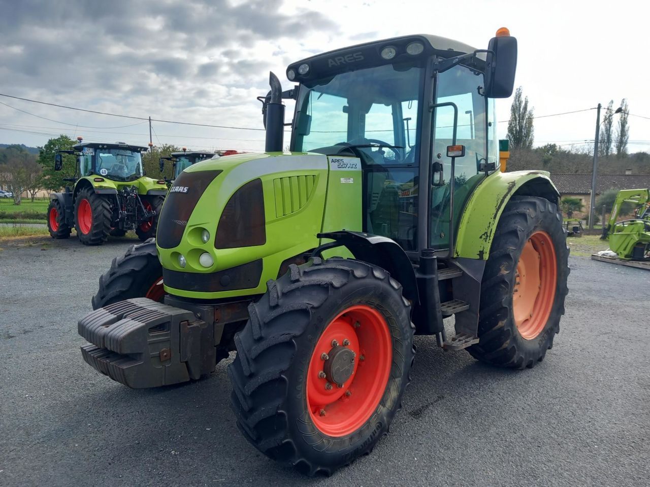 E-FARM: Claas Ares 557 ATZ - Tracteur - id E65UEMP - 25 000 € - Année: 2006 - Lecture du nombre d'heure: 8 400,Puissance du moteur (chevaux): 100,France