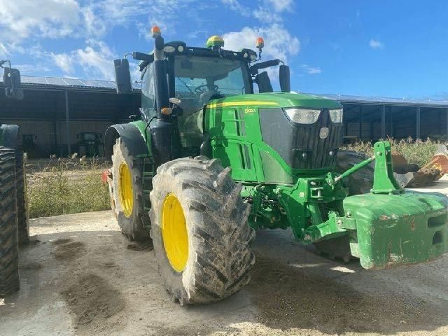 E-FARM: John Deere 6230 R - Traktor - id U3WNEPE - 110.000 € - Baujahr: 2017 - Abgelesene Motorstunden: 4.800,Motorleistung (PS): 230,Frankreich