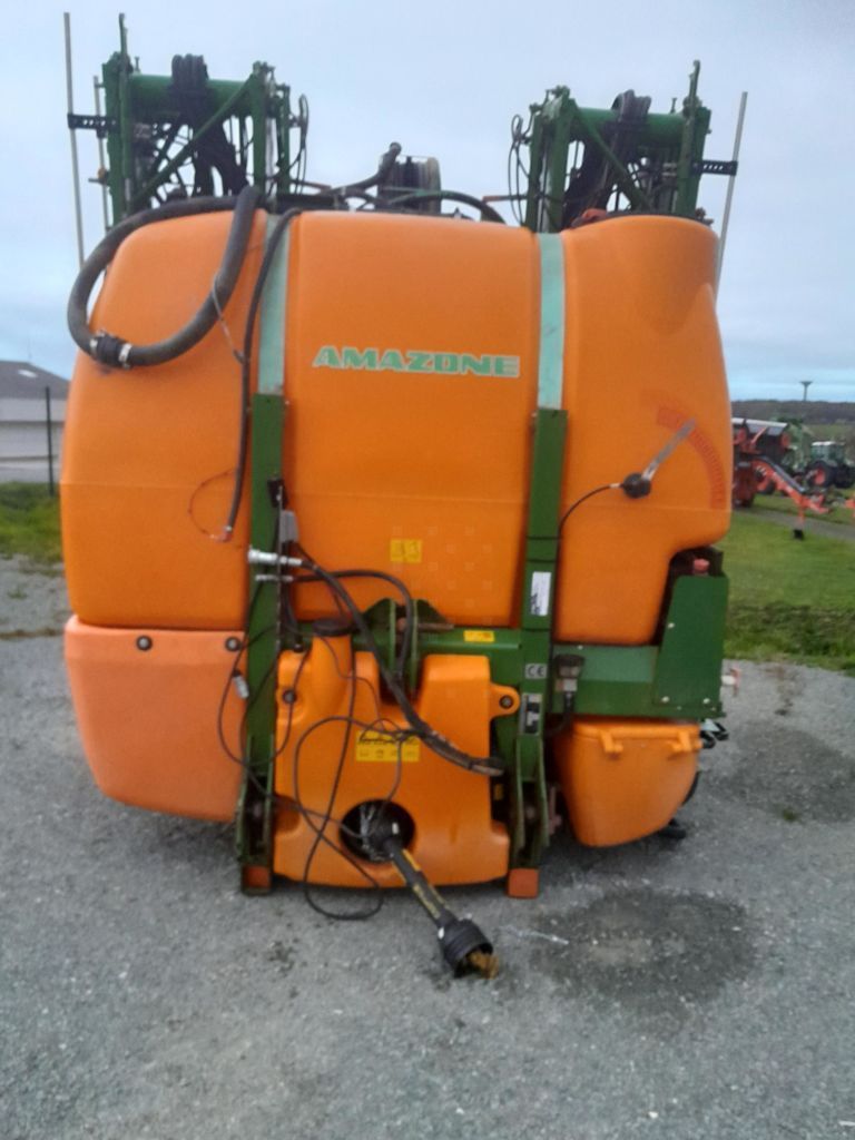 E-FARM: Amazone UF 1801 (24) - Pulverizador - id XEBKMHD - 29.500 € - Año: 2009 - Francia