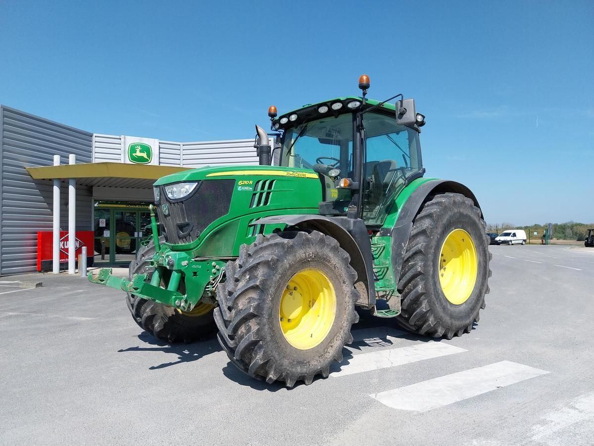 E-FARM: John Deere 6210 R - Traktor - id IUIRTQE - 78.000 € - Baujahr: 2013 - Abgelesene Motorstunden: 6.250,Motorleistung (PS): 210,Frankreich