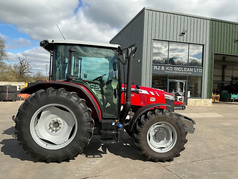 Massey Ferguson 4708 ST Traktor 39.285 €